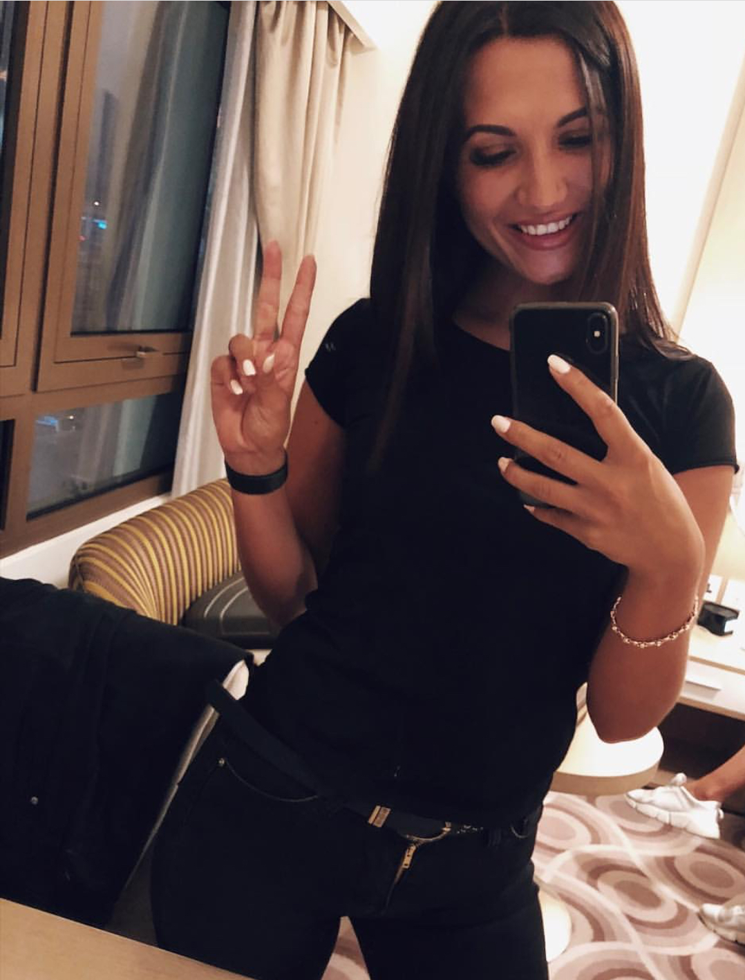 Neslişah İle Seks Hayatınıza Renk Getirin