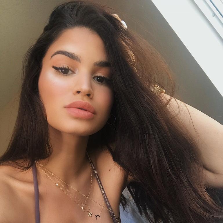 Ankara Yürüyüş Yolundan Escort Burcu