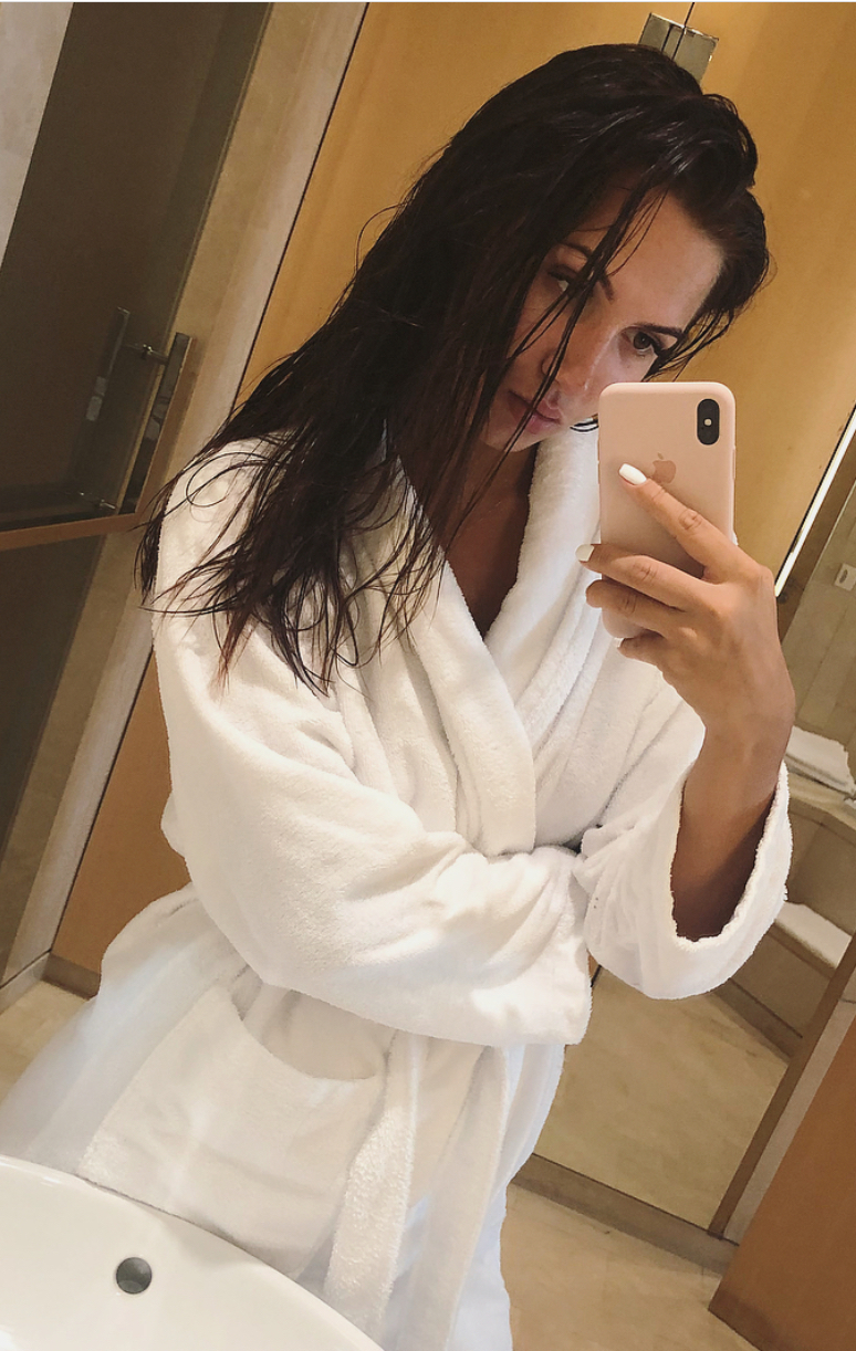 Neslişah İle Seks Hayatınıza Renk Getirin