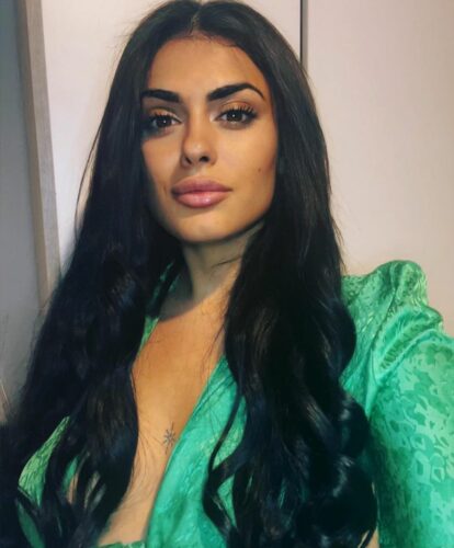 Seksi ve zarif bir Ankara escort bayan: Aylin