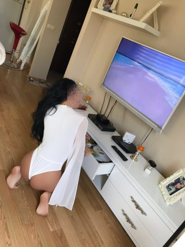 21 Yaşında Escort Ankara’ten Azra