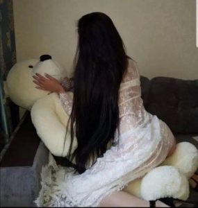 Ankara Escort Minyon Yüzlü Bayan Ada