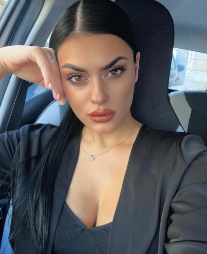 Seksi ve zarif bir Ankara escort bayan: Aylin