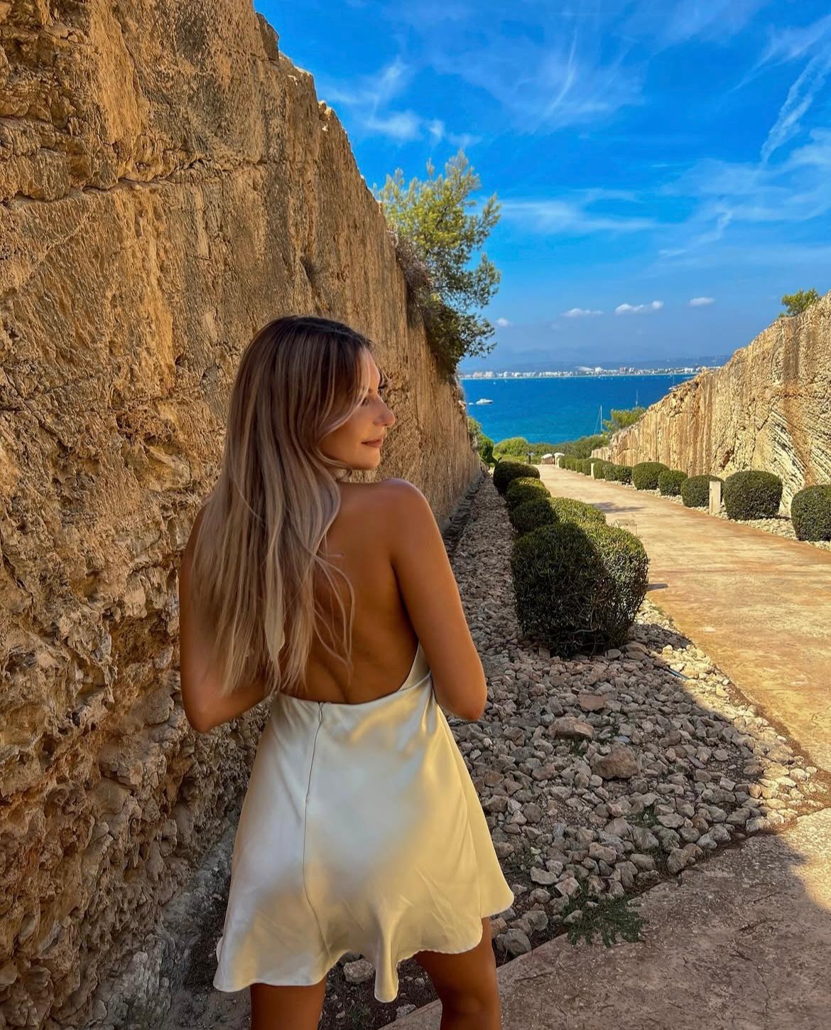 Escort Banu Ankara’te Kısa Süreliğine