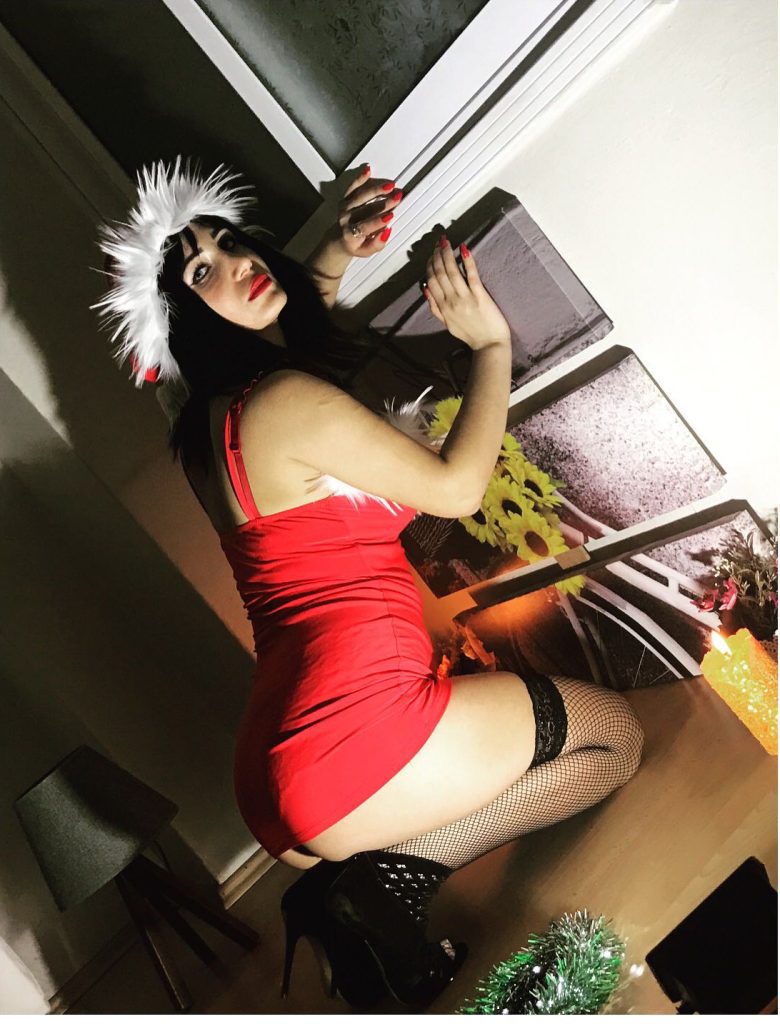 22 Yaşında Escort Kardelen İle Keyifli Bir Seks