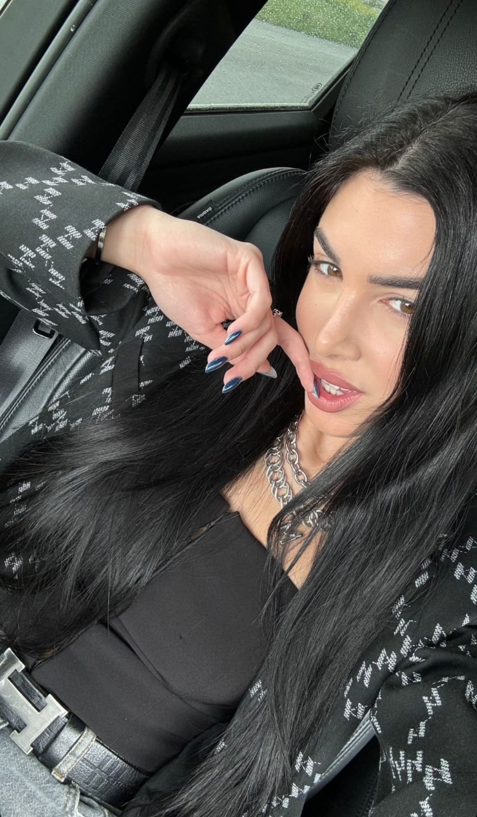 Ankara Kendi Yerinde Görüşen Escort Seçil