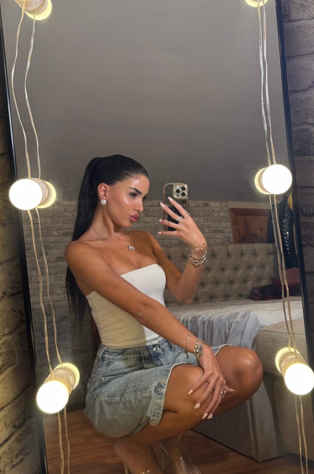 Ankara Kendi Yerinde Görüşen Escort Seçil